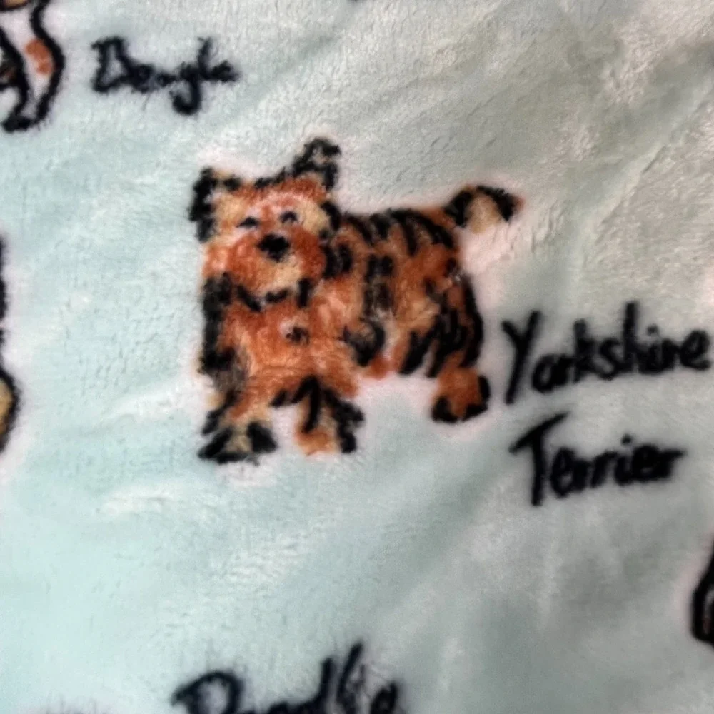 City Chic Dog Breed Throw Blanket 60x70 – Poodle Beagle Dachshund Boxer NWT